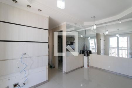 Sala de apartamento para alugar com 3 quartos, 56m² em Jardim Cocaia, Guarulhos