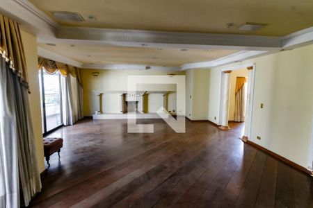 Sala 1 de apartamento à venda com 5 quartos, 260m² em Vila Suzana, São Paulo