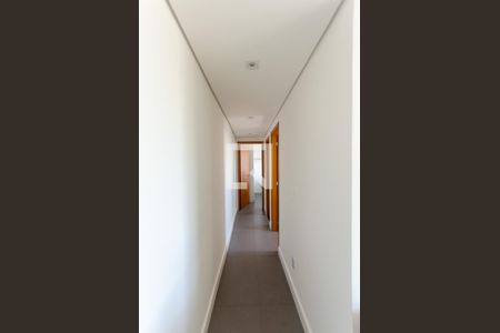 Corredor de apartamento para alugar com 2 quartos, 43m² em Jardim Iris, São Paulo