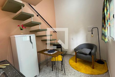 Sala de kitnet/studio para alugar com 1 quarto, 24m² em Vila do Conde, Barueri