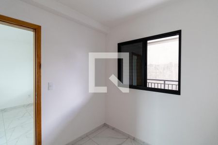 Quarto 1 de apartamento para alugar com 2 quartos, 38m² em Itaquera, São Paulo