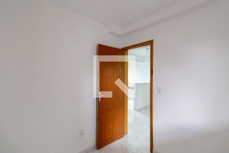 Quarto 1 de apartamento para alugar com 2 quartos, 38m² em Itaquera, São Paulo