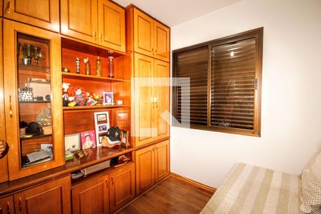 quarto 1 de apartamento à venda com 2 quartos, 70m² em Buritis, Belo Horizonte