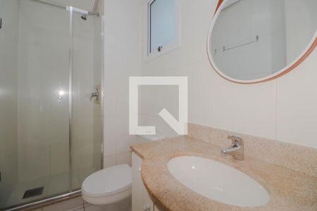 Banheiro de kitnet/studio para alugar com 1 quarto, 39m² em Três Figueiras, Porto Alegre