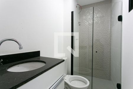 Banheiro de kitnet/studio para alugar com 1 quarto, 25m² em Cidade Mãe do Céu, São Paulo