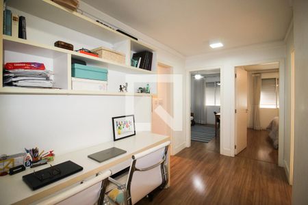 Corredor de apartamento à venda com 2 quartos, 100m² em Vila Uberabinha, São Paulo