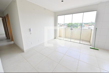 Sala de apartamento para alugar com 2 quartos, 68m² em Jardim Presidente, Aparecida de Goiânia