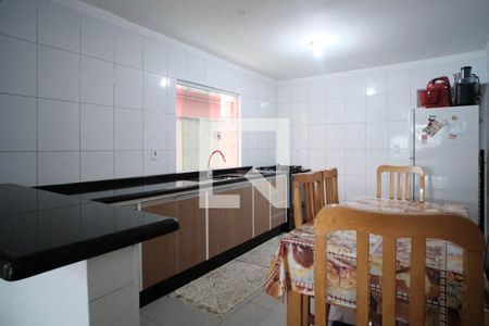 Sala/Cozinha de casa à venda com 5 quartos, 130m² em Parque Cisper, São Paulo