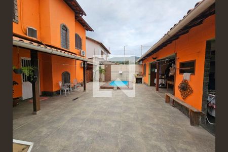 Casa à venda com 5 quartos, 267m² em Maravista, Niterói