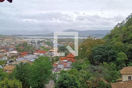 Casa à venda com 583m², 4 quartos e 2 vagas