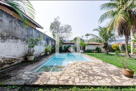 Casa à venda com 4 quartos, 398m² em Itaipu, Niterói