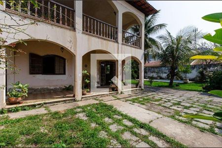 Casa à venda com 4 quartos, 398m² em Itaipu, Niterói