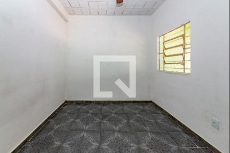 Quarto 2 de casa para alugar com 2 quartos, 61m² em Carlos Prates, Belo Horizonte