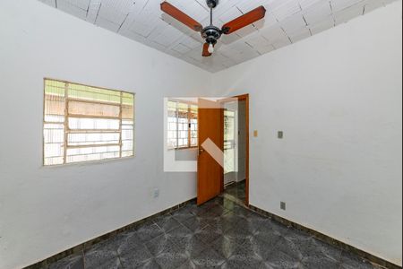 Quarto 2 de casa para alugar com 2 quartos, 61m² em Carlos Prates, Belo Horizonte