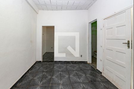 Sala de casa para alugar com 2 quartos, 61m² em Carlos Prates, Belo Horizonte