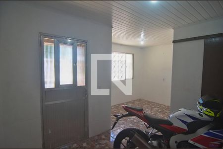 Sala de casa à venda com 2 quartos, 150m² em Mathias Velho, Canoas