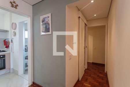 Corredor  de apartamento à venda com 1 quarto, 83m² em Vila Olímpia, São Paulo