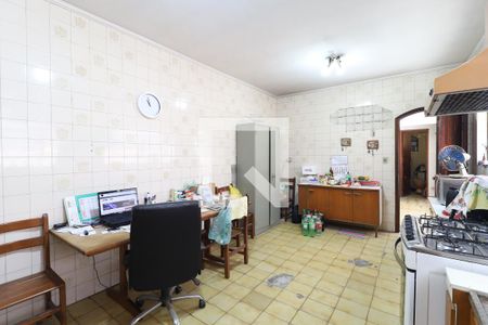 Casa à venda com 324m², 5 quartos e 4 vagas Casa à venda com 324m², 5 quartos e 4 vagasCozinha