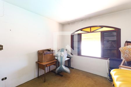 Casa à venda com 324m², 5 quartos e 4 vagas Casa à venda com 324m², 5 quartos e 4 vagasQuarto 1 fundos