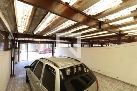 Casa à venda com 324m², 5 quartos e 4 vagas Casa à venda com 324m², 5 quartos e 4 vagasGaragem