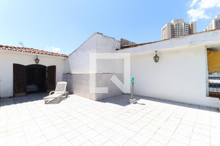 Casa à venda com 324m², 5 quartos e 4 vagas Casa à venda com 324m², 5 quartos e 4 vagasVaranda Quarto 2