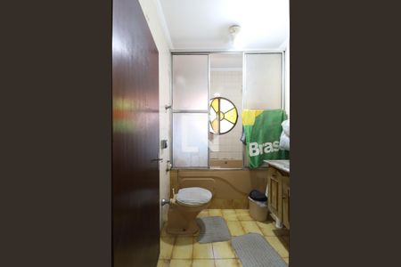 Casa à venda com 324m², 5 quartos e 4 vagas Casa à venda com 324m², 5 quartos e 4 vagasBanheiro 1