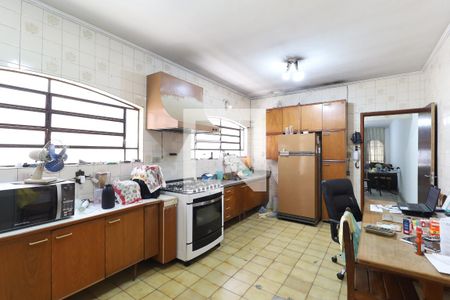 Casa à venda com 324m², 5 quartos e 4 vagas Casa à venda com 324m², 5 quartos e 4 vagasCozinha