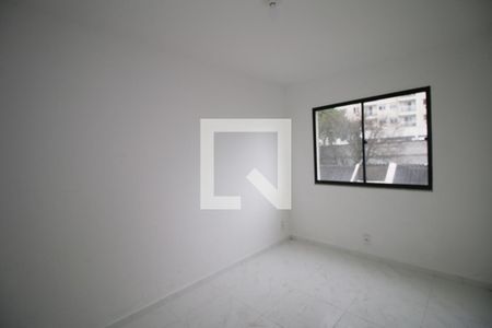 Quarto 2 de apartamento para alugar com 2 quartos, 44m² em Madureira, Rio de Janeiro