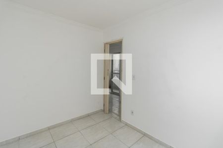 Quarto de apartamento para alugar com 2 quartos, 49m² em Jardim Santa Terezinha (zona Leste), São Paulo