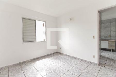 Quarto 2 de apartamento para alugar com 2 quartos, 47m² em Itaquera, São Paulo