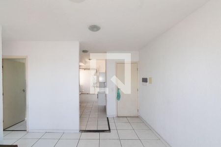 Sala de apartamento para alugar com 2 quartos, 45m² em Cosmos, Rio de Janeiro