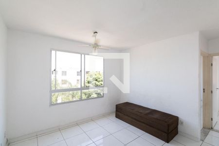 Sala de apartamento para alugar com 2 quartos, 45m² em Cosmos, Rio de Janeiro