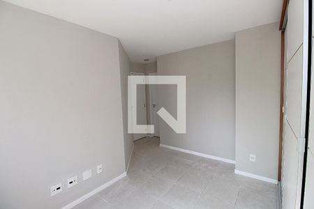 Suíte de apartamento para alugar com 2 quartos, 64m² em Vila Valqueire, Rio de Janeiro