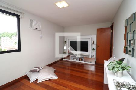 Sala de TV de apartamento à venda com 4 quartos, 259m² em Cacuia, Rio de Janeiro