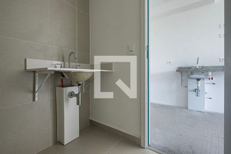 Banheiro de kitnet/studio à venda com 1 quarto, 24m² em Pinheiros, São Paulo