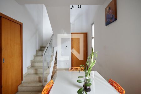 Sala de apartamento à venda com 2 quartos, 140m² em Sagrada Família, Belo Horizonte