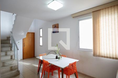 Sala de apartamento à venda com 2 quartos, 140m² em Sagrada Família, Belo Horizonte