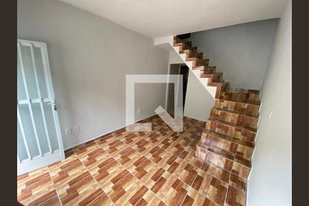 Sala de casa para alugar com 2 quartos, 68m² em Piedade, Rio de Janeiro