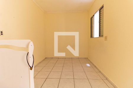 Quarto 2 de casa para alugar com 2 quartos, 48m² em Vila Brasilina, São Paulo