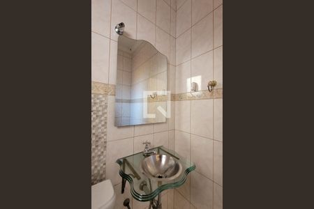 Lavabo de casa para alugar com 3 quartos, 200m² em Vila Camilópolis, Santo André