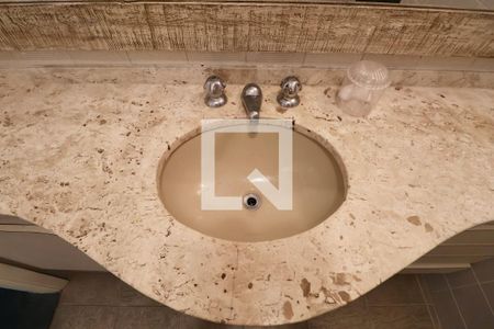 Apartamento para alugar com 200m², 4 quartos e 2 vagas Apartamento para alugar com 200m², 4 quartos e 2 vagasBanheiro Social