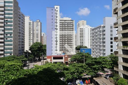 Apartamento para alugar com 200m², 4 quartos e 2 vagas Apartamento para alugar com 200m², 4 quartos e 2 vagasVista Quarto 1