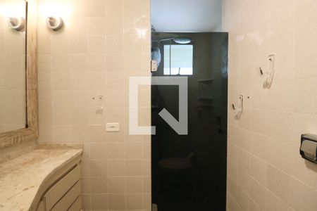 Apartamento para alugar com 200m², 4 quartos e 2 vagas Apartamento para alugar com 200m², 4 quartos e 2 vagasBanheiro Social