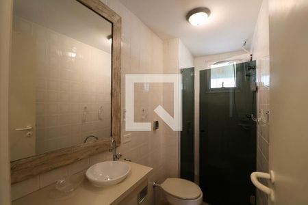 Apartamento para alugar com 200m², 4 quartos e 2 vagas Apartamento para alugar com 200m², 4 quartos e 2 vagasBanheiro Social 2