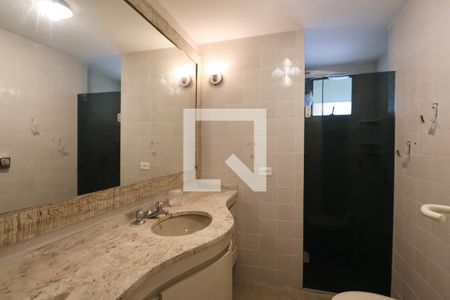 Apartamento para alugar com 200m², 4 quartos e 2 vagas Apartamento para alugar com 200m², 4 quartos e 2 vagasBanheiro Social