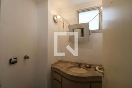 Apartamento para alugar com 200m², 4 quartos e 2 vagas Apartamento para alugar com 200m², 4 quartos e 2 vagasLavabo