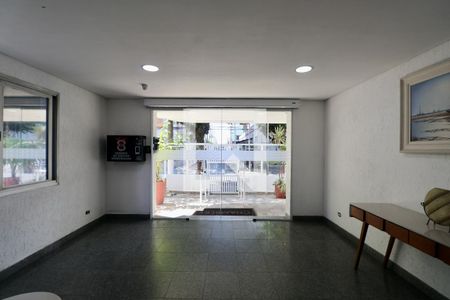 Apartamento para alugar com 200m², 4 quartos e 2 vagas Apartamento para alugar com 200m², 4 quartos e 2 vagasFachada