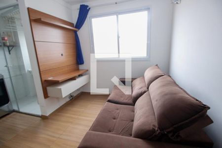 Sala / Cozinha / Área de Serviço  de apartamento para alugar com 2 quartos, 40m² em Jardim Germania, São Paulo