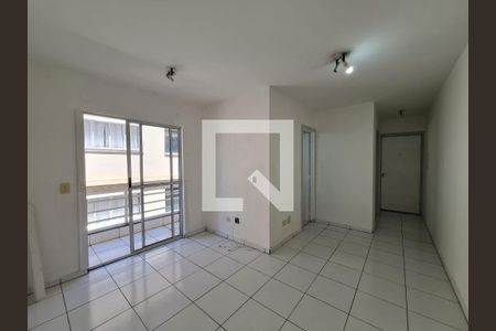 Sala  de apartamento à venda com 2 quartos, 58m² em Jardim Santa Mena, Guarulhos