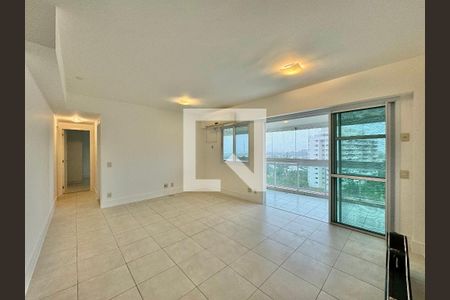 Sala de apartamento à venda com 3 quartos, 107m² em Barra da Tijuca, Rio de Janeiro